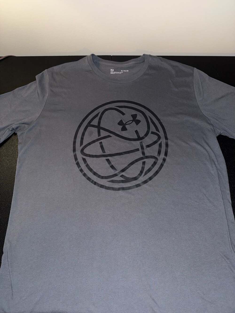 Under Armour Hoops Icon T-Shirt Size XL Gray